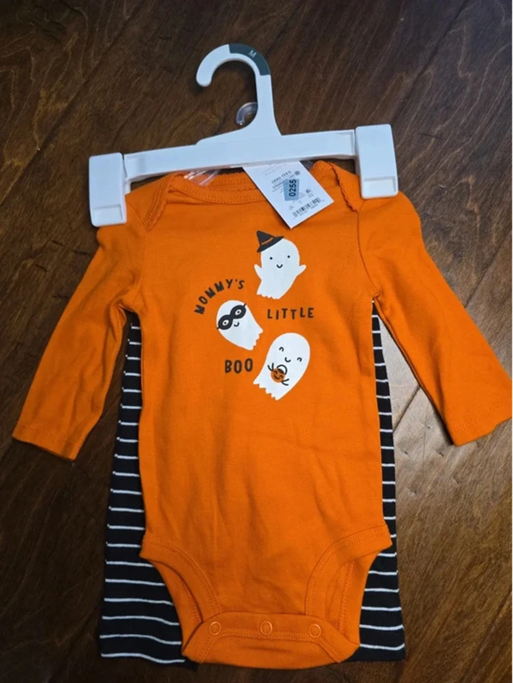 3m brand new halloween outfit from carter's item. 255G6